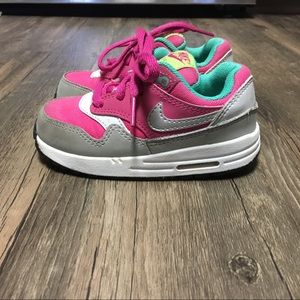 Nike Air Max toddler size 8